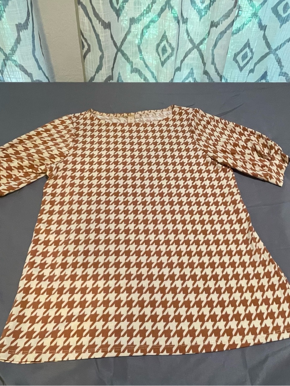 Misia Brown & White Houndstooth Short Sleeve Blouse